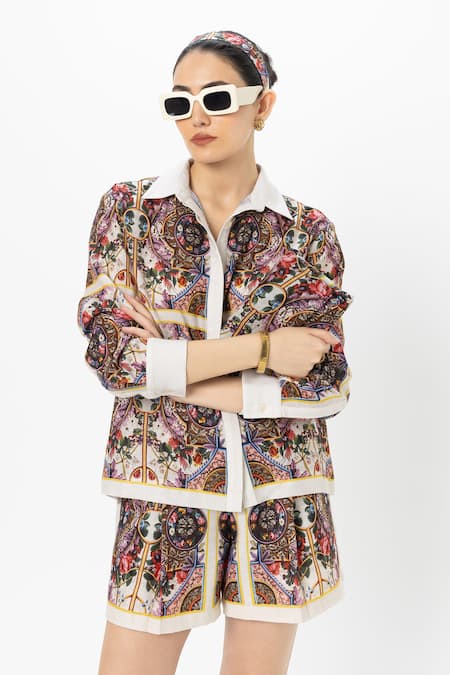 Shop SOBARIKO Multi Color Linen Embroidery Collared Multicolor Rococo-white Shorts Set Online at Aza Fashions Shop_SOBARIKO_Multi Color Linen Embroidery Collared Multicolor Rococo-white Shorts Set _Online_at_Aza_Fashions