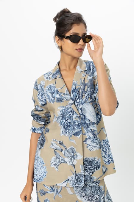 SOBARIKO_Blue Linen Floral Print Blazer And Pant Set _Online_at_Aza_Fashions