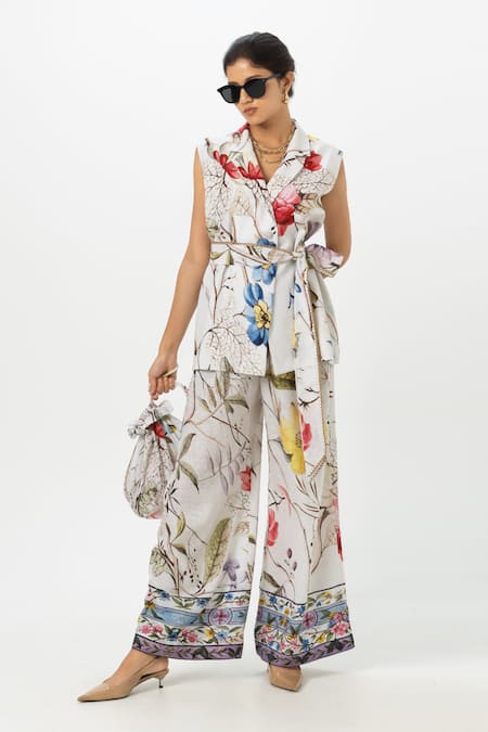 Sobariko White Linen Collared Floral Print Jacket Pant Set 