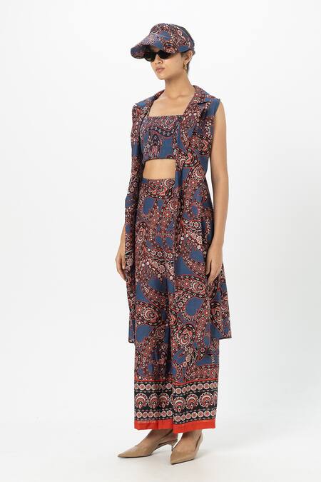 SOBARIKO Blue Linen Open , Crew Deniz Layered Co-ord Set Online at Aza Fashions SOBARIKO_Blue Linen Open , Crew Deniz Layered Co-ord Set _Online_at_Aza_Fashions