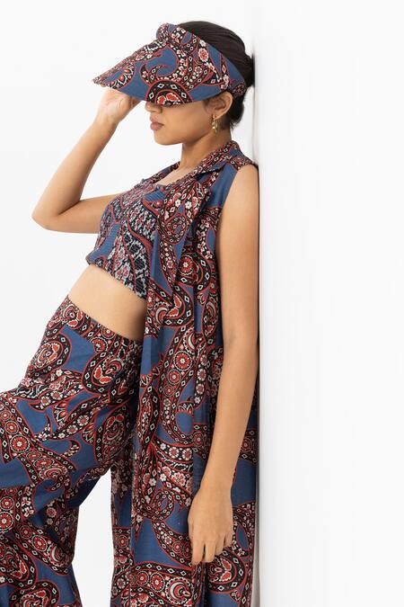 SOBARIKO Blue Linen Open , Crew Deniz Layered Co-ord Set at Aza Fashions SOBARIKO_Blue Linen Open , Crew Deniz Layered Co-ord Set _at_Aza_Fashions