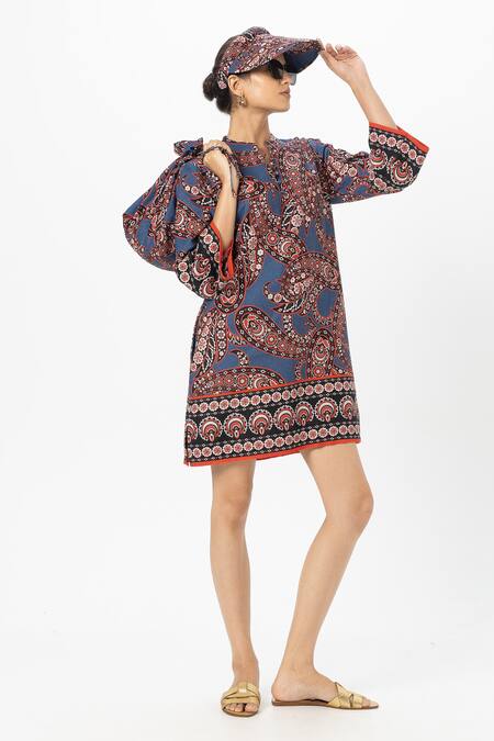 Buy_SOBARIKO_Blue Linen Keyhole Neck Deniz Shift Dress _Online_at_Aza_Fashions