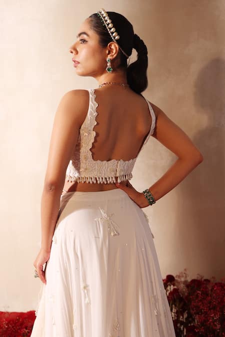 Buy_Tarini Vij_White Georgette Beads, Pearls, Sequins, Embroidery Round Neck Lehenga Set 