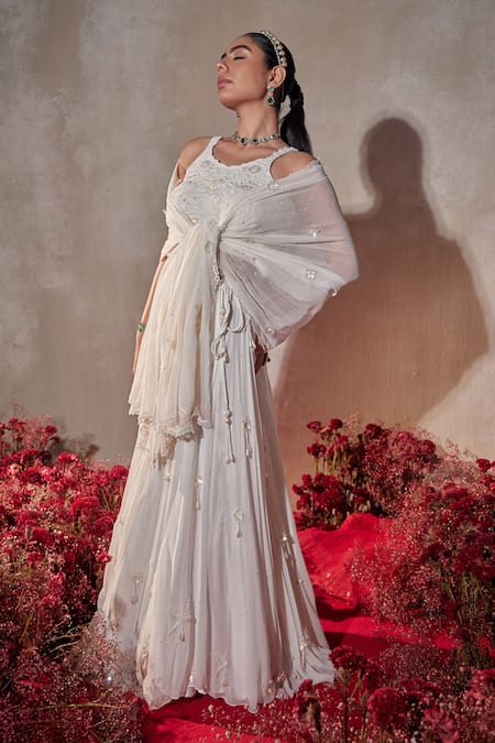 Shop_Tarini Vij_White Georgette Beads, Pearls, Sequins, Embroidery Round Neck Lehenga Set 
