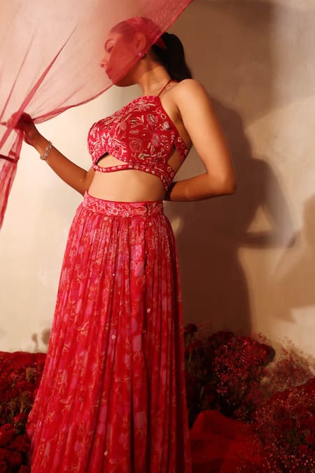 Buy_Tarini Vij_Red Chiffon Beads, Sequins, Pearls, Embroidery Sweetheart Neck Hand Lehenga Set _Online_at_Aza_Fashions