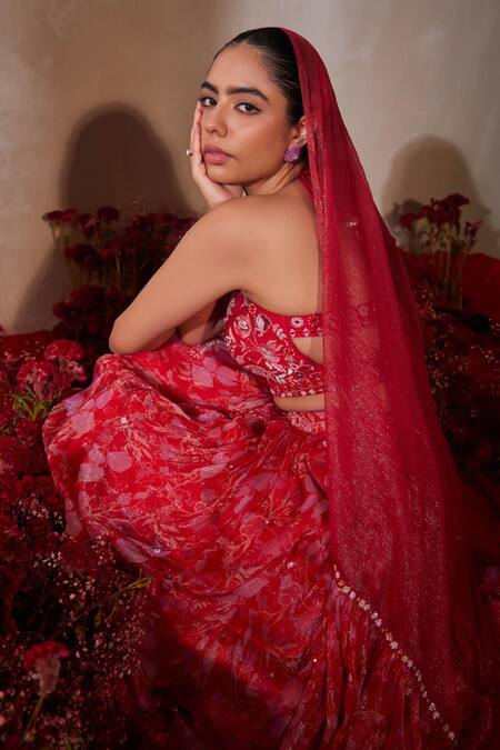 Tarini Vij_Red Chiffon Beads, Sequins, Pearls, Embroidery Sweetheart Neck Hand Lehenga Set _at_Aza_Fashions