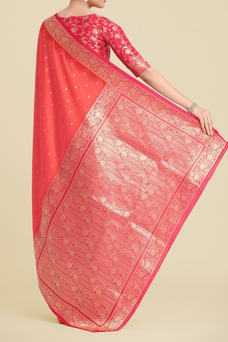 Naintara Bajaj Coral Pink Banarasi Silk Saree Set 