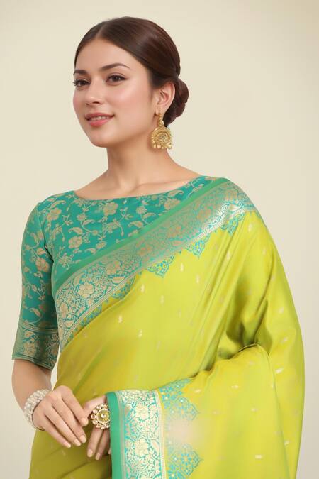 Buy_Naintara Bajaj_Green Zari, Embroidery Round Neck Parrot Banarasi Silk Saree Set 