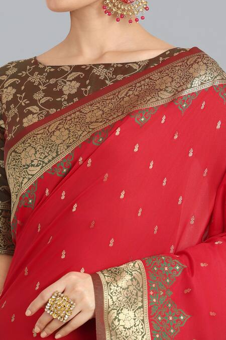 Shop_Naintara Bajaj_Red Brocade, Silk Embroidery Round Neck Banarasi Saree Set _Online_at_Aza_Fashions