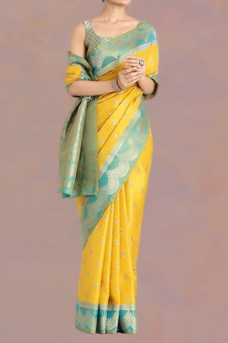 Samyukta Singhania Yellow Embroidery Square Neck Banarasi Tissue Silk Saree Set Online at Aza Fashions Samyukta Singhania_Yellow Embroidery Square Neck Banarasi Tissue Silk Saree Set _Online_at_Aza_Fashions