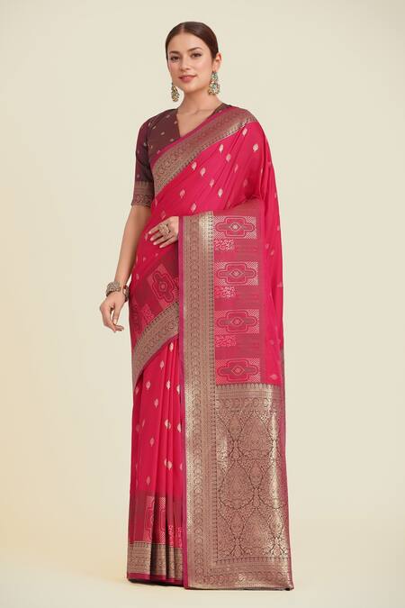 Naintara Bajaj_Pink Embroidery, Zari V-neck Banarasi Silk Saree Set _Online_at_Aza_Fashions