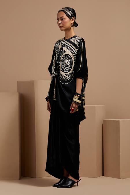 Buy Aseem Kapoor Black Beads, Tassels Round Neck Resham Embroidered Gilet Set Online at Aza Fashions Buy_Aseem Kapoor_Black Beads, Tassels Round Neck Resham Embroidered Gilet Set _Online_at_Aza_Fashions