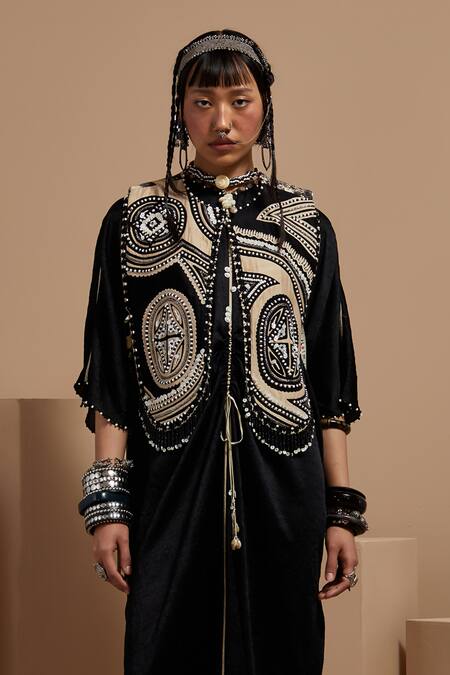 Buy Aseem Kapoor Black Beads Collared Resham Embroidered Gilet Set Buy_Aseem Kapoor_Black Beads Collared Resham Embroidered Gilet Set
