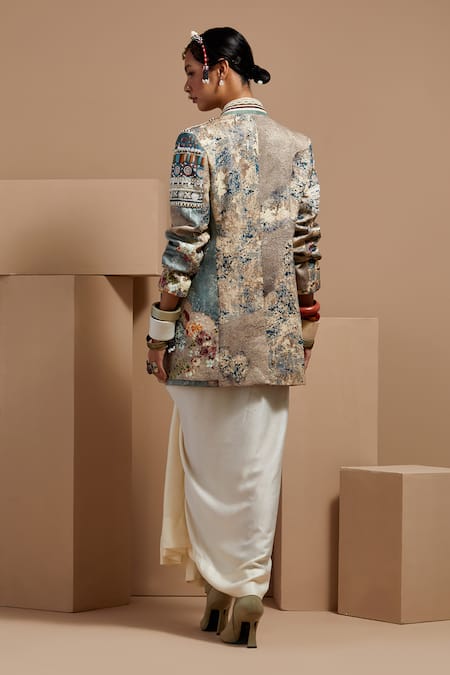 Shop Aseem Kapoor Multi Color Embroidery, Beads Round Neck Open Dhana Jacket at Aza Fashions Shop_Aseem Kapoor_Multi Color Embroidery, Beads Round Neck Open Dhana Jacket _at_Aza_Fashions