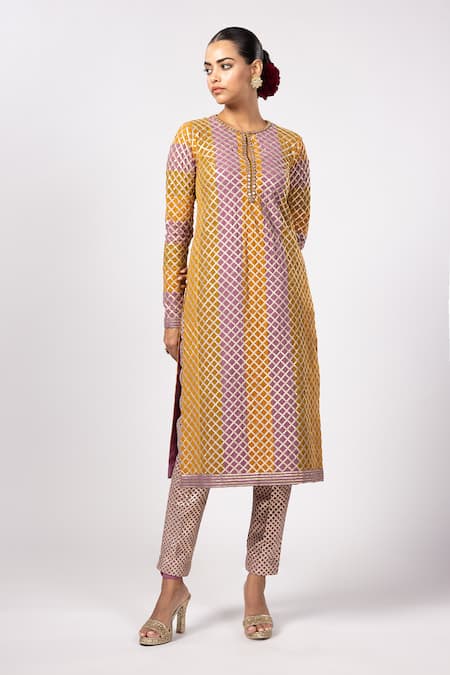 Vvani by Vani Vats Multicolor Kurta Set With Straight Pants 