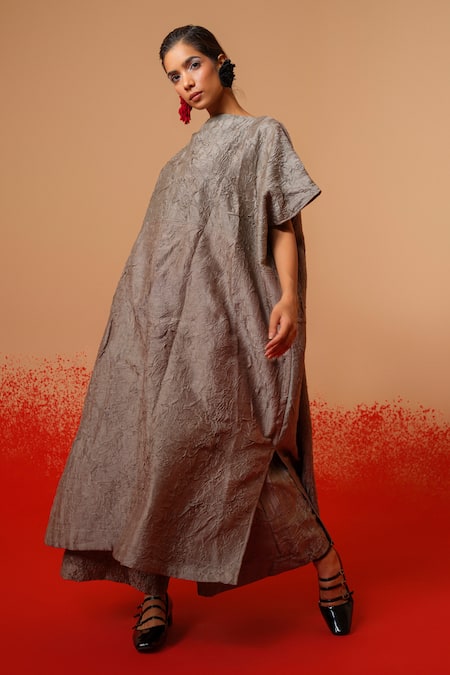 Shop Stoique Gray Silk Round Neck Grey Mysore Long Kurta Online at Aza Fashions Shop_Stoique_Gray Silk Round Neck Grey Mysore Long Kurta _Online_at_Aza_Fashions