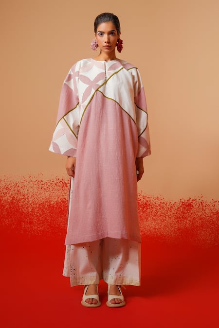 Stoique_Pink Cotton Round Neck Crushed Rose Kurta _at_Aza_Fashions