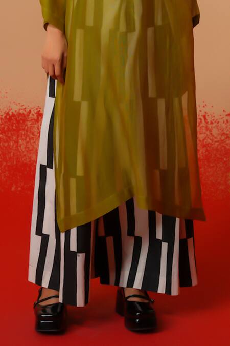 Shop Stoique Silver Silk And Black Flared Palazzo Pant Online at Aza Fashions Shop_Stoique_Silver Silk And Black Flared Palazzo Pant _Online_at_Aza_Fashions