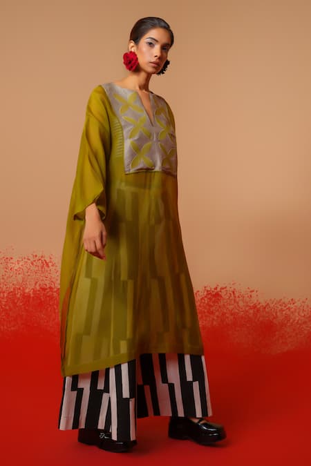 Buy Stoique Green Cotton, Chanderi Embroidery V-neck Moss Designer Kurta Online at Aza Fashions Buy_Stoique_Green Cotton, Chanderi Embroidery V-neck Moss Designer Kurta _Online_at_Aza_Fashions