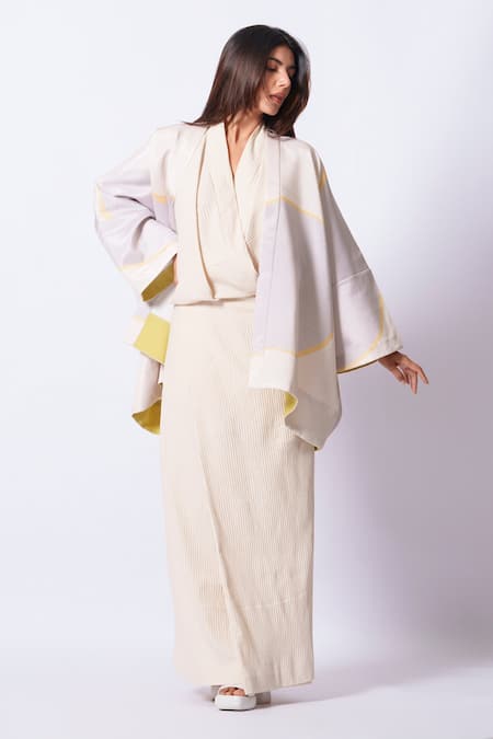 Stoique_Off White Cotton V-neck Pleated Maxi Dress _Online_at_Aza_Fashions