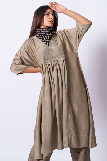 Stoique_Gray Muslin, Silk Embroidery V-neck Designer Grey Mysore Kurta _at_Aza_Fashions