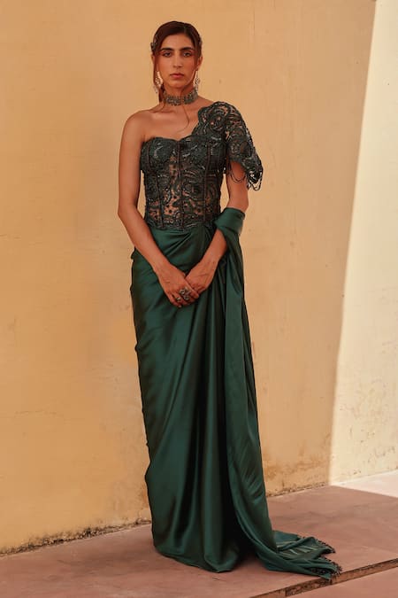Label Moni K Green Satin, Net Embroidery Sweetheart Neck Bottle Pre-draped Saree And Corset Online at Aza Fashions Label Moni K_Green Satin, Net Embroidery Sweetheart Neck Bottle Pre-draped Saree And Corset _Online_at_Aza_Fashions