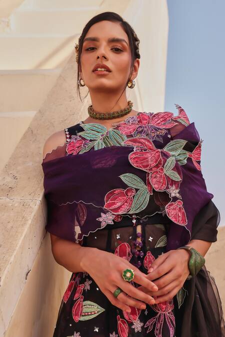 Buy_Label Moni K_Black Organza Embroidery V-neck Floral Kurta Gharara Set _Online_at_Aza_Fashions