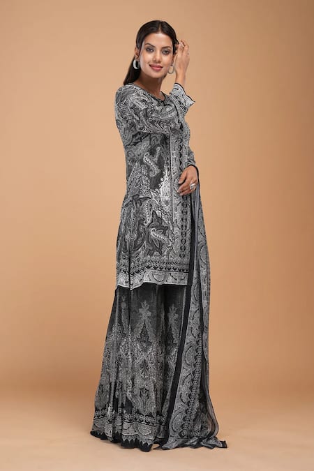 Nirraamyaa Black Georgette, Viscose Rhinestones Keyhole Neck Embroidered Kurta Set Online at Aza Fashions Nirraamyaa_Black Georgette, Viscose Rhinestones Keyhole Neck Embroidered Kurta Set _Online_at_Aza_Fashions