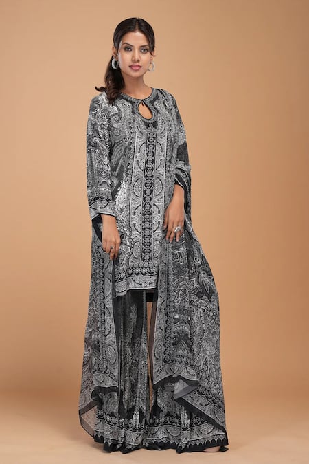 Buy Nirraamyaa Black Georgette, Viscose Rhinestones Keyhole Neck Embroidered Kurta Set Online at Aza Fashions Buy_Nirraamyaa_Black Georgette, Viscose Rhinestones Keyhole Neck Embroidered Kurta Set _Online_at_Aza_Fashions