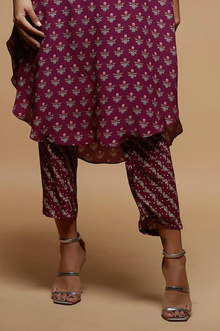 Buy_Nirraamyaa_Wine Bamboo, Crepe Rhinestones Collared Embroidered Kurta Set _Online_at_Aza_Fashions