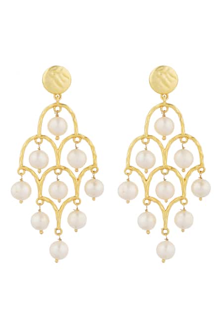 Zariin Dancing Queen Pearl Danglers 