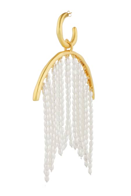 Zariin_Gold Plated Pearls Zoned Statement Earrings _Online_at_Aza_Fashions