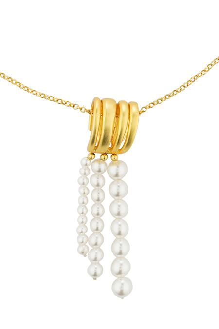 Zariin_Gold Plated Scent Of The Sea Pearl Pendant Necklace _Online_at_Aza_Fashions