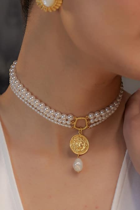 Zariin Gold Plated Pearl Choker Necklace 