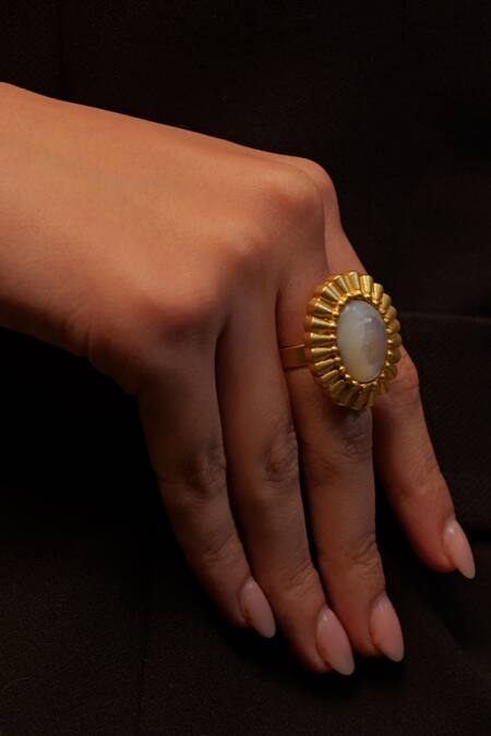 Buy_Zariin_Gold Plated Sunny Getaway Ring _Online_at_Aza_Fashions