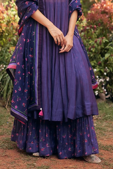 Buy_Paulmi And Harsh_Green Chanderi, Cotton, Organza Round Neck Grape Jelly Anarkali Set With Dupatta _Online_at_Aza_Fashions