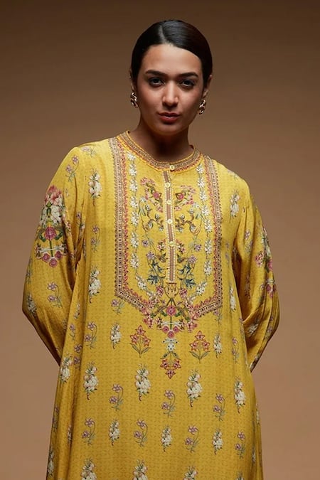 Nirraamyaa_Beige Crepe, Brocade Rhinestones Round Neck Kurta Pant Set With _at_Aza_Fashions