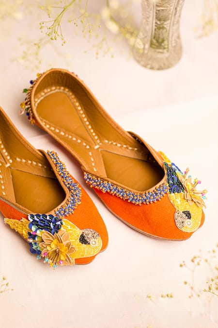 5elements Orange Mahiya Embellished Jutti at Aza Fashions 5elements_Orange Mahiya Embellished Jutti _at_Aza_Fashions