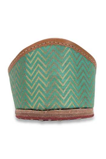 Buy_5elements_Green Designer Juttis With Embellishments 