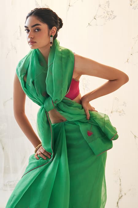 Buy Janki India Emerald Green Organza, Chanderi, Cotton Embroidery Sweetheart Neck Saree Set Online at Aza Fashions Buy_Janki India_Emerald Green Organza, Chanderi, Cotton Embroidery Sweetheart Neck Saree Set _Online_at_Aza_Fashions