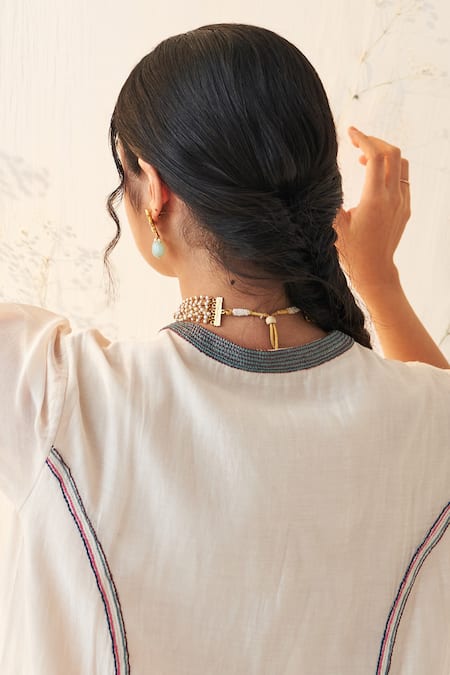 Shop Janki India Ivory Organza, Chanderi Embroidery Split V-neck Kurta Set With Dupatta at Aza Fashions Shop_Janki India_Ivory Organza, Chanderi Embroidery Split V-neck Kurta Set With Dupatta _at_Aza_Fashions