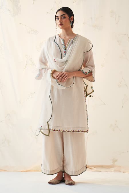 JANKI INDIA Ivory Chanderi, Organza Embroidery Split V-neck Multi Thread Scallop Kurta Set 