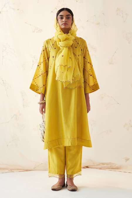 JANKI INDIA Yellow Chanderi, Organza Embroidery Round Neck Kurta Pant Set 
