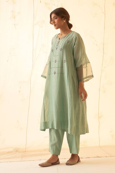 Janki India Aqua Chanderi, Organza Embroidery Split V-neck Floral Motif Kurta Set Online at Aza Fashions Janki India_Aqua Chanderi, Organza Embroidery Split V-neck Floral Motif Kurta Set _Online_at_Aza_Fashions