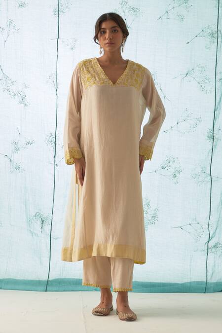 Buy Janki India Ivory Chanderi, Organza Embroidery V-neck Kurta Set With Yellow Online at Aza Fashions Buy_Janki India_Ivory Chanderi, Organza Embroidery V-neck Kurta Set With Yellow _Online_at_Aza_Fashions
