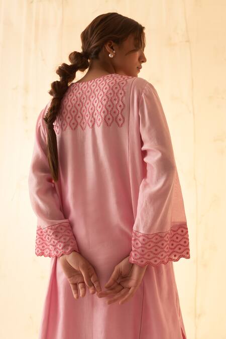Buy Janki India Pink Chanderi Embroidery Round Neck Kurta Set With Pant Online at Aza Fashions Buy_Janki India_Pink Chanderi Embroidery Round Neck Kurta Set With Pant _Online_at_Aza_Fashions