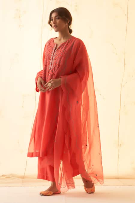 Janki India Coral Chanderi, Organza Embroidery Keyhole Neck Kurta Set at Aza Fashions Janki India_Coral Chanderi, Organza Embroidery Keyhole Neck Kurta Set _at_Aza_Fashions