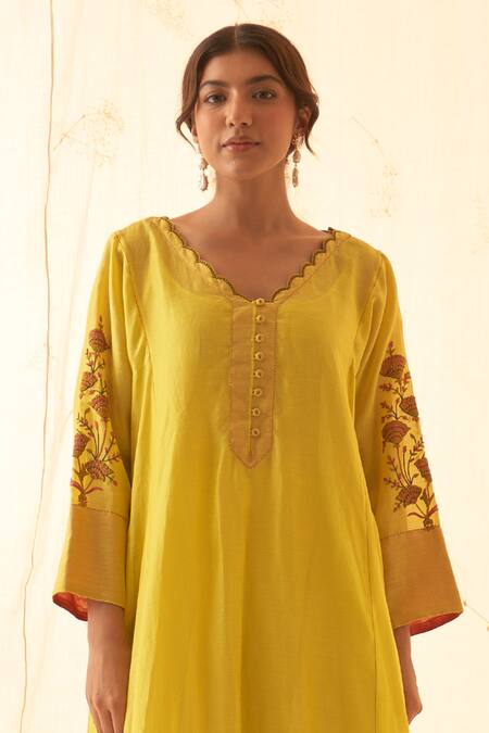 Buy Janki India Yellow Chanderi, Organza Embroidery, Sequins Round Neck Kurta Set With Dupatta Online at Aza Fashions Buy_Janki India_Yellow Chanderi, Organza Embroidery, Sequins Round Neck Kurta Set With Dupatta _Online_at_Aza_Fashions