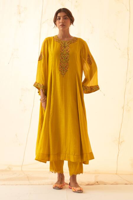 Buy Janki India Yellow Chanderi, Organza Embroidery Round Neck Multicolour Kurta Set Online at Aza Fashions Buy_Janki India_Yellow Chanderi, Organza Embroidery Round Neck Multicolour Kurta Set _Online_at_Aza_Fashions