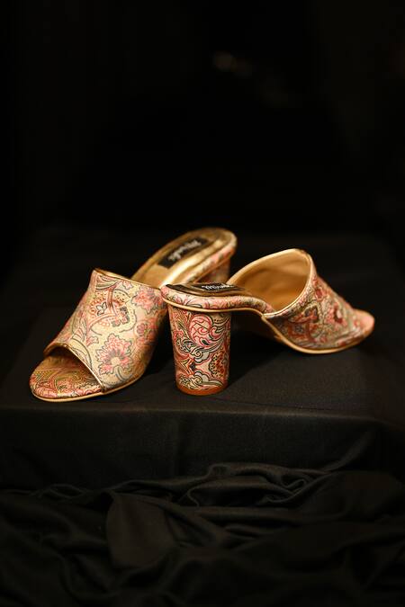 Shop Miraki Pink Colorful Brocade Ethnic Mules Online at Aza Fashions Shop_Miraki_Pink Colorful Brocade Ethnic Mules _Online_at_Aza_Fashions